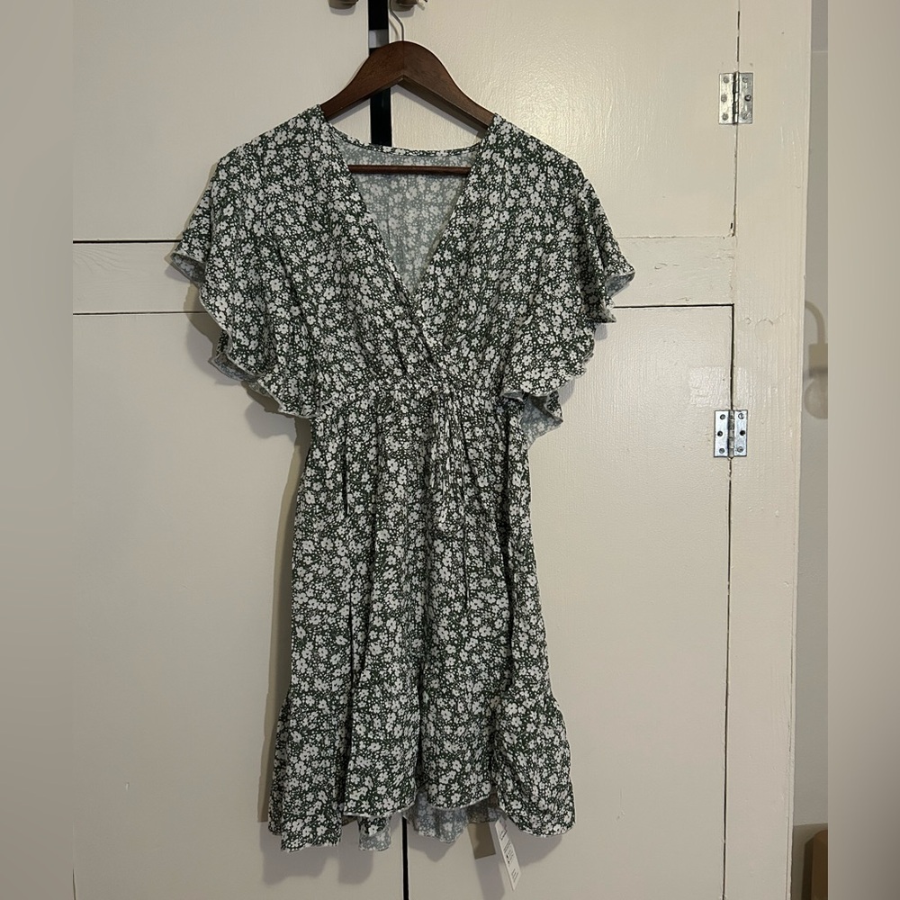 NWT small cupshe green floral dress summer